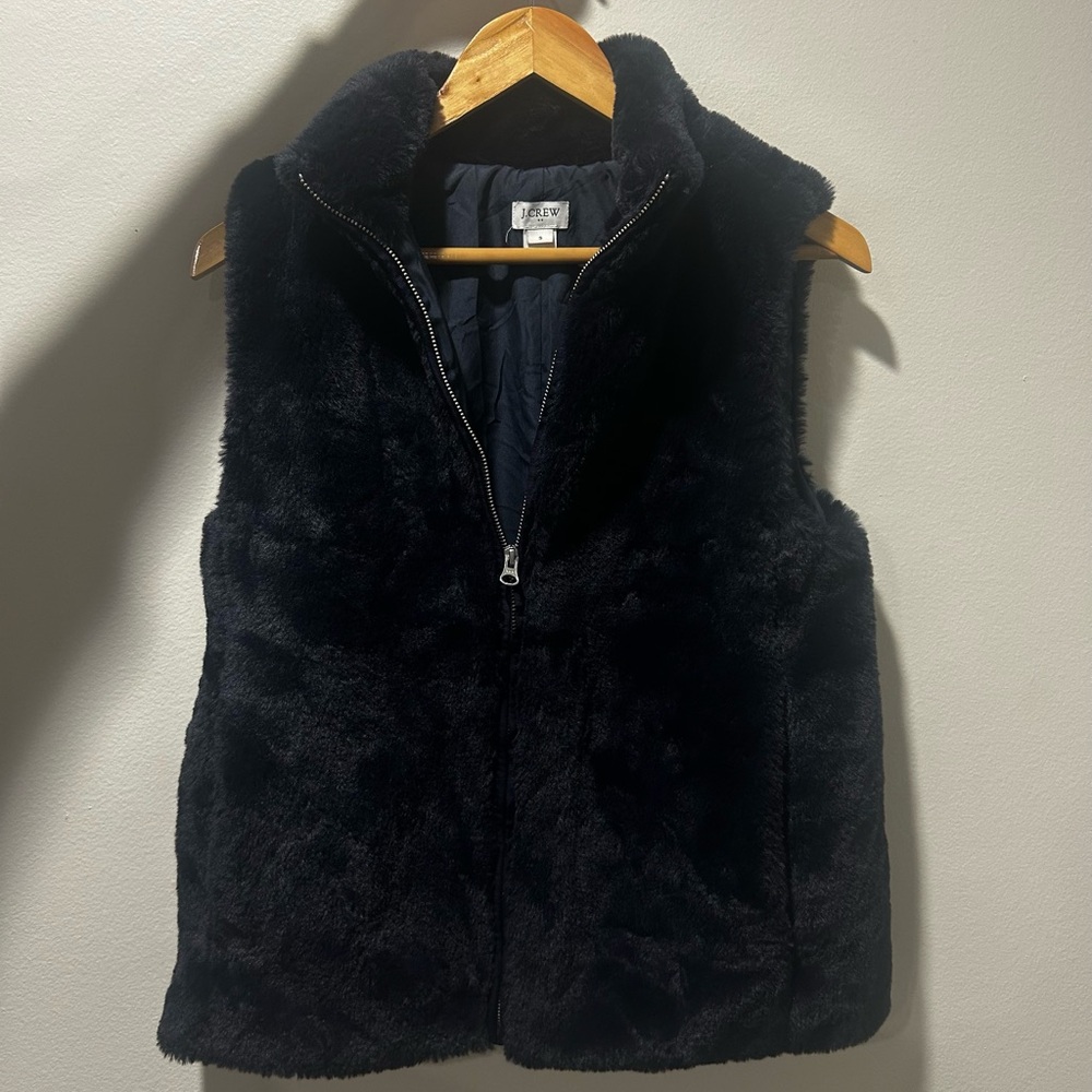 J. Crew foax fur vest with pocket’s. Size Small. Excellent Condition